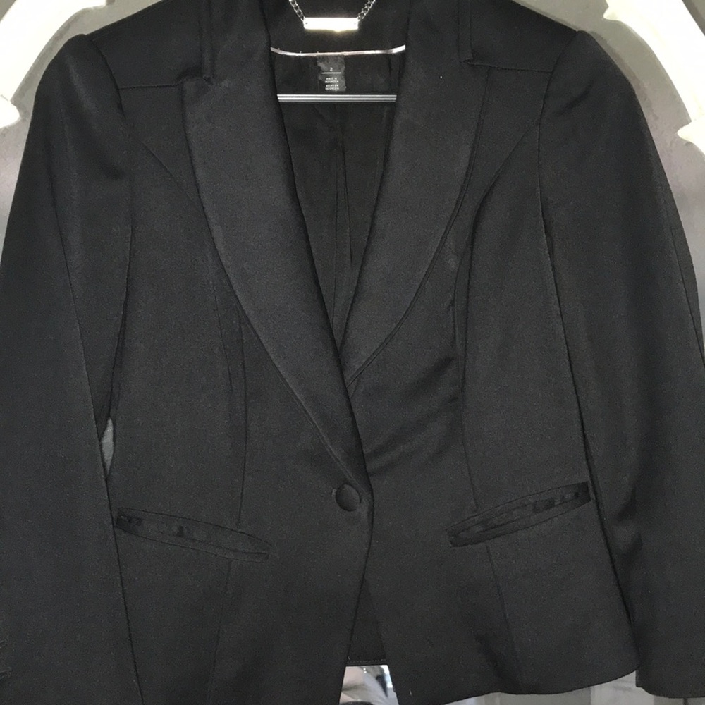 WHBM Tuxedo Blazer in Black, size 2